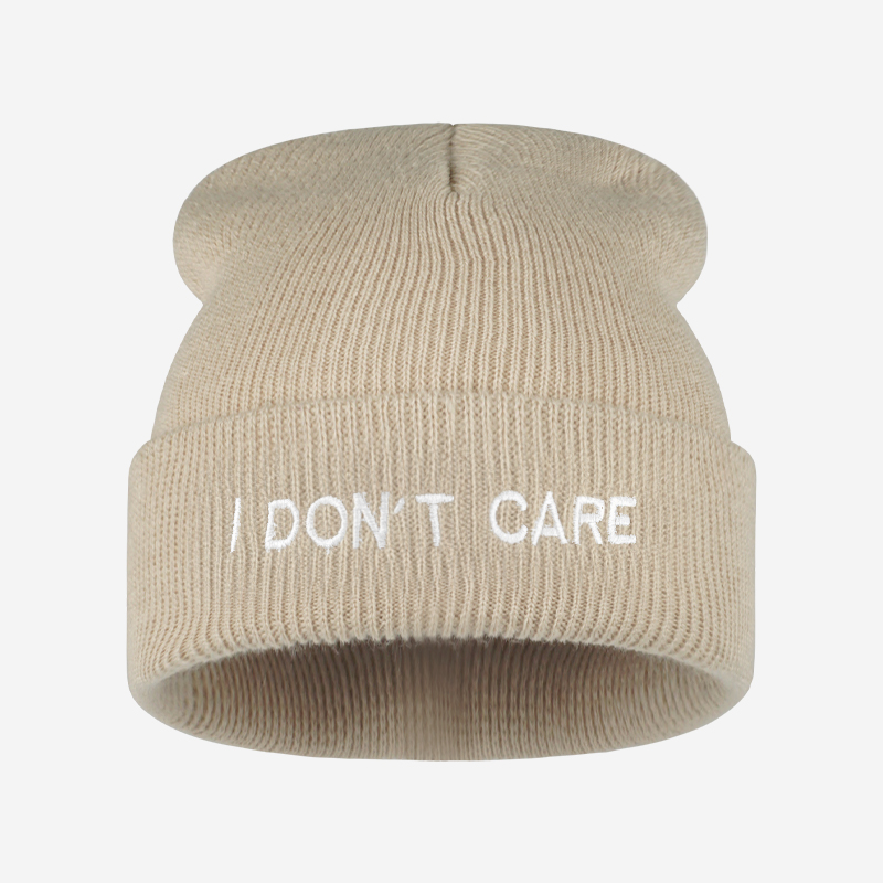 I DON'T CARE Text Knit Cuffed  - Beanie Cuffed Knit recension och pris